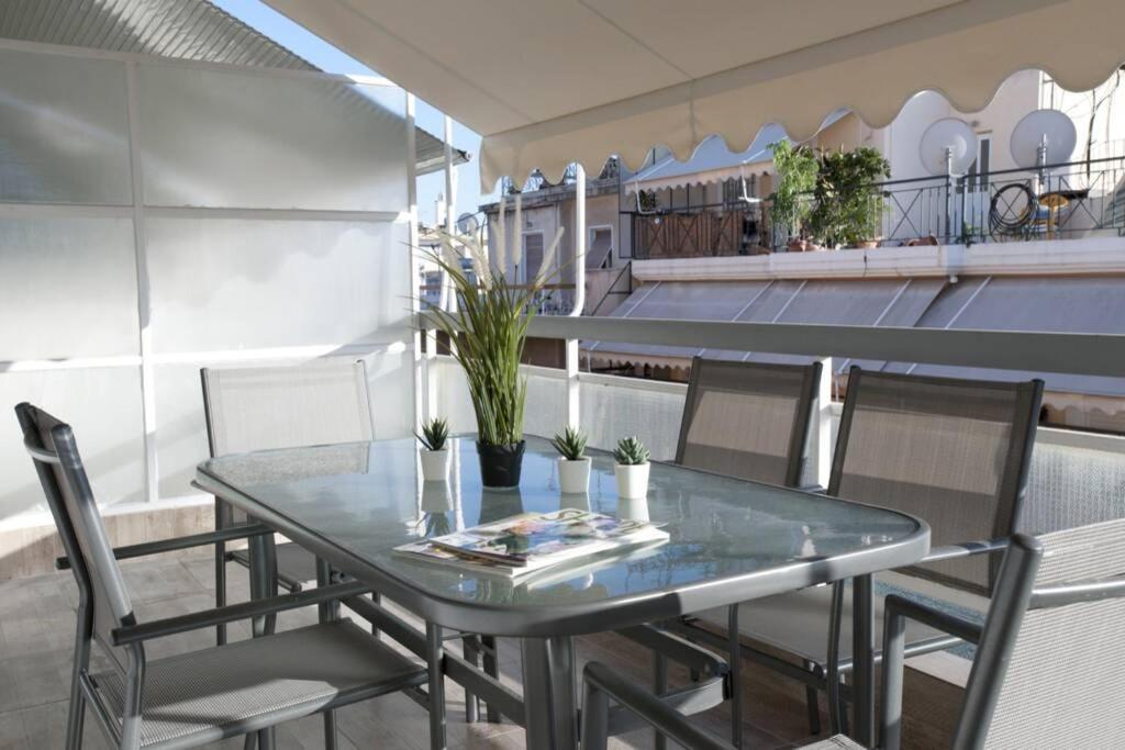 Kolonos, A Renovated Apartment Athens Exterior photo